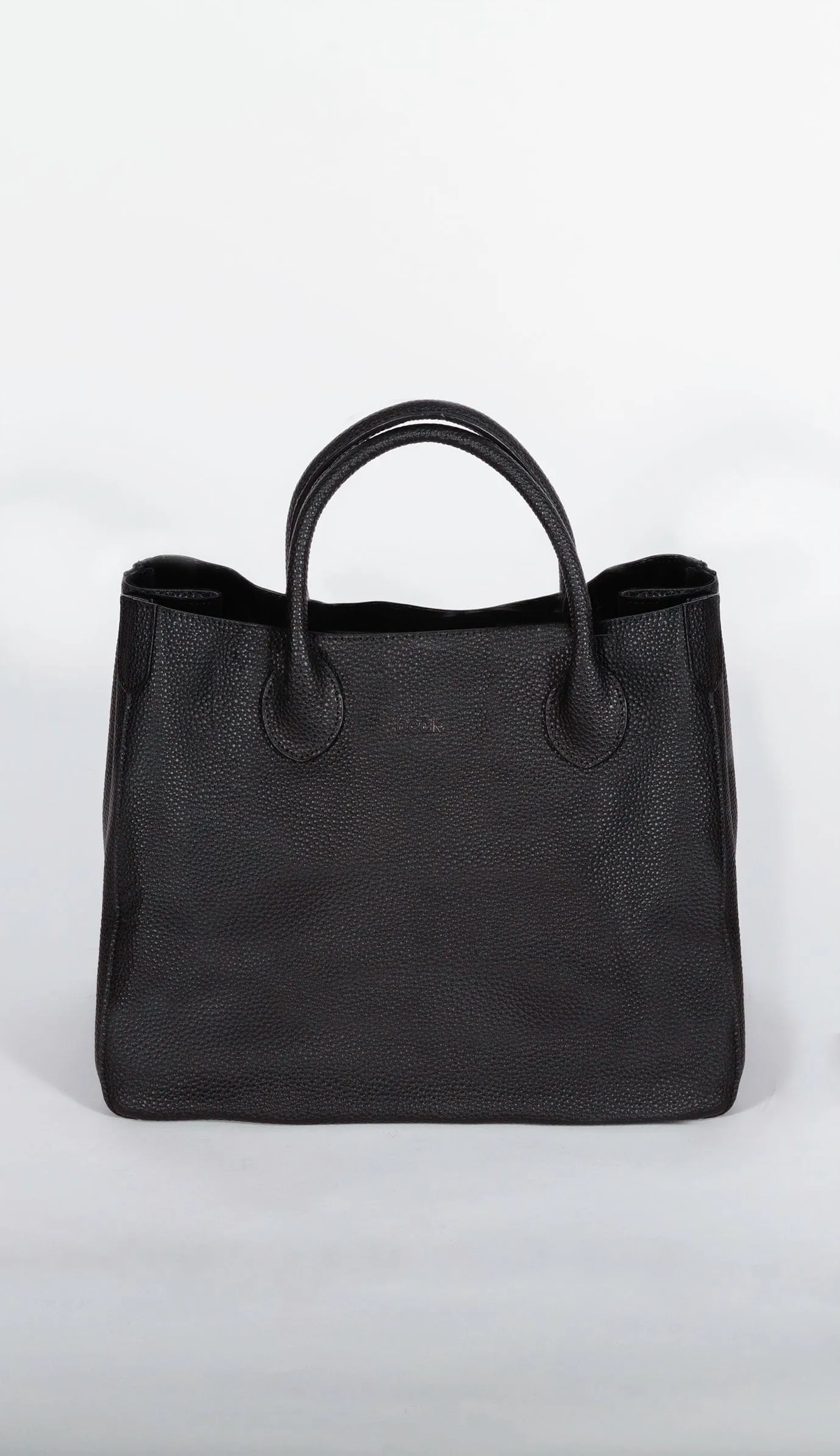 Beck Medium Classic Tote - NYC Jet Black