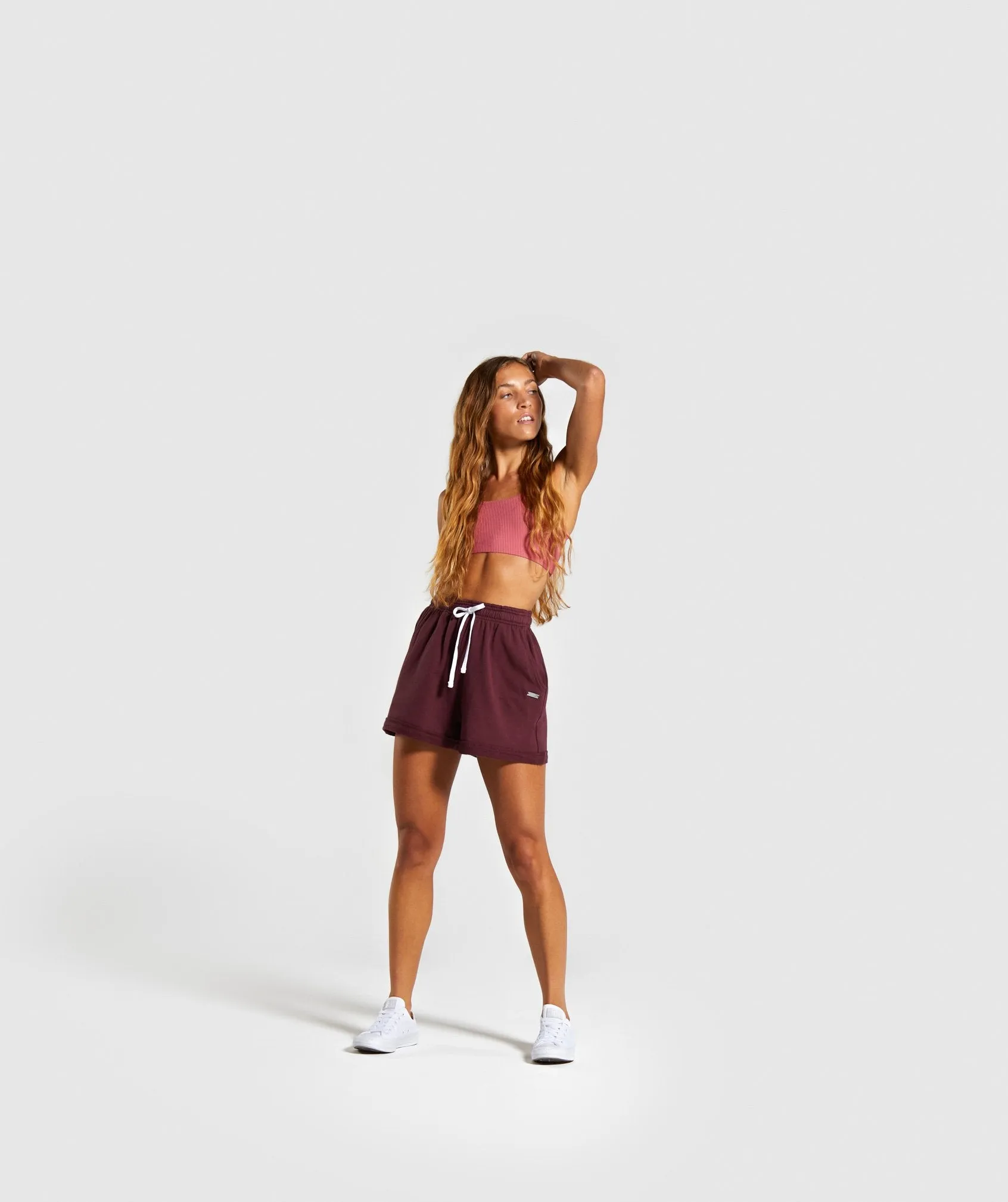 Gymshark Horizon Graphic Shorts - Berry Red